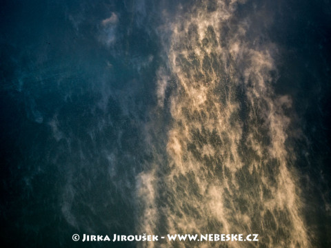 Voda, mlha, slunce /J97