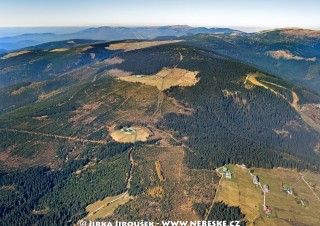 Liščí hora – Lišcí louka, Lesní bouda, Lyžařská bouda /J550