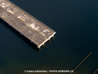 Nedokončený most přes Želivku – vodní nádrž Švihov /J234