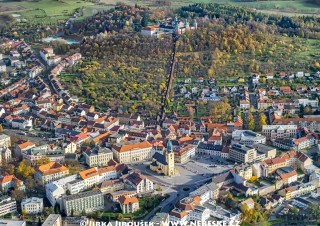 Náměstí T.G.Masaryka a Svatá Hora /J909