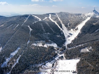 Ještěd a sjezdovky /J407