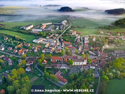 Křečovice – Vesničko má středisková /J631