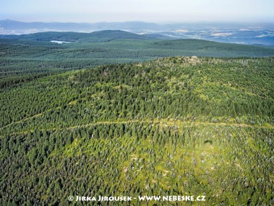 Holubník, vodní nádrž Bedřichov v pozadí /J382