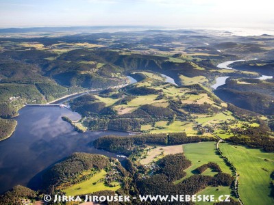 Od přehrady Orlík na Kamýk /J707