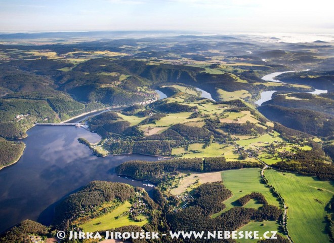 Od přehrady Orlík na Kamýk /J707