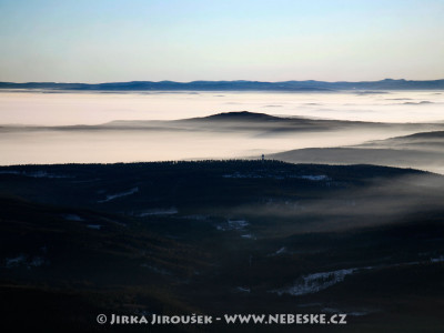 Vrch Praha, v pozadí Štěrbina a Šumava /J300