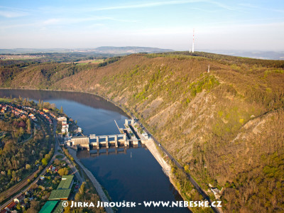 Vrané přehrada a vysílač Cukrák /J684