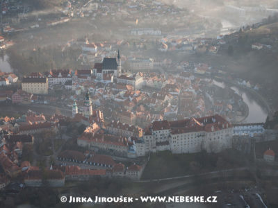 Český Krumlov, zámek zamlžený /J1200