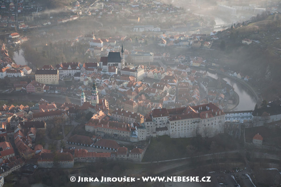 Český Krumlov v inverzi, zámek /J1198