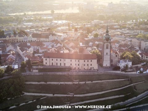 Mělník se sluníčkem J1393