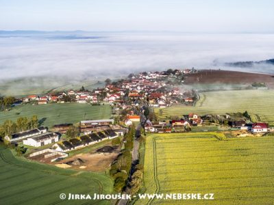 Čermná (u Staňkova) s mlhou J1512