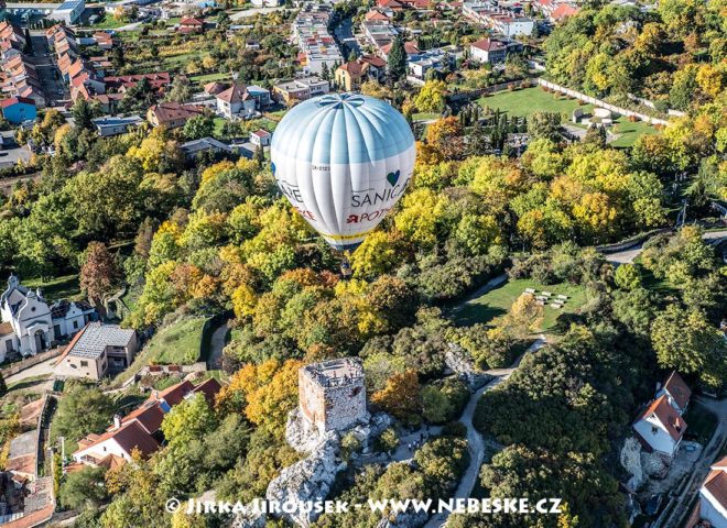 Kozí hrádek a balón J1736