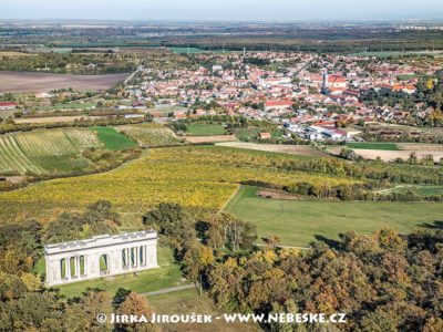 Valtice a Kolonáda na Reistně J1760