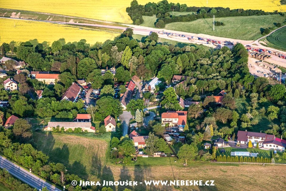 Dubenec centrum J1916