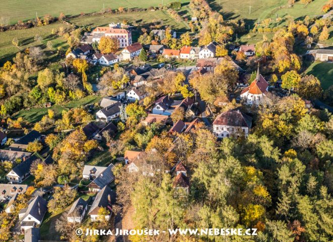 Dobrš – kaple sv. Jana a Pavla J1963