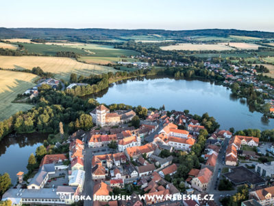 Východ slunce nad Rožmitálem pod Třemšínem J2233