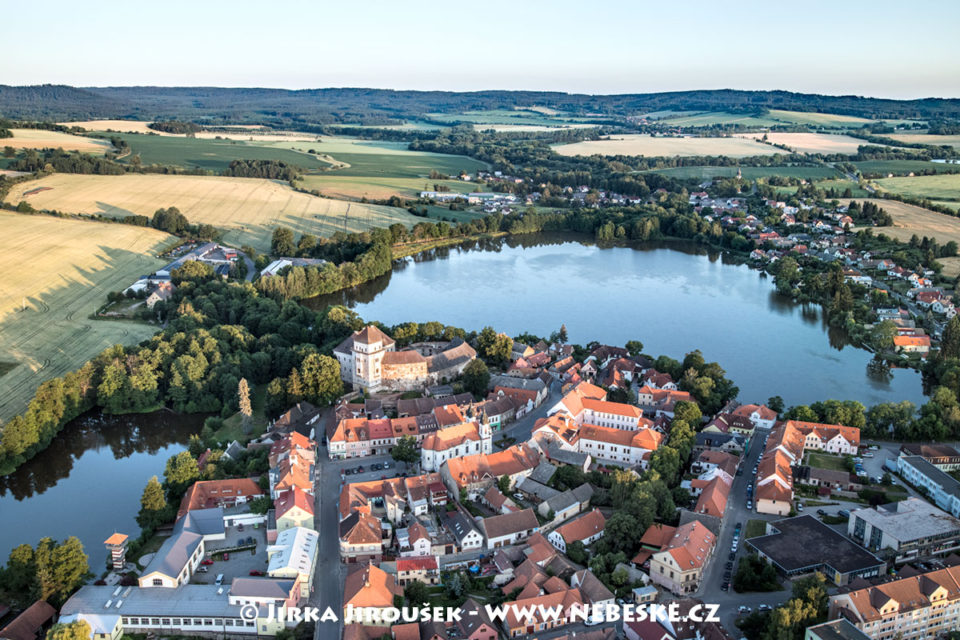 Východ slunce nad Rožmitálem pod Třemšínem J2233