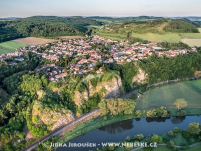 Tetín nad Berounkou J2506