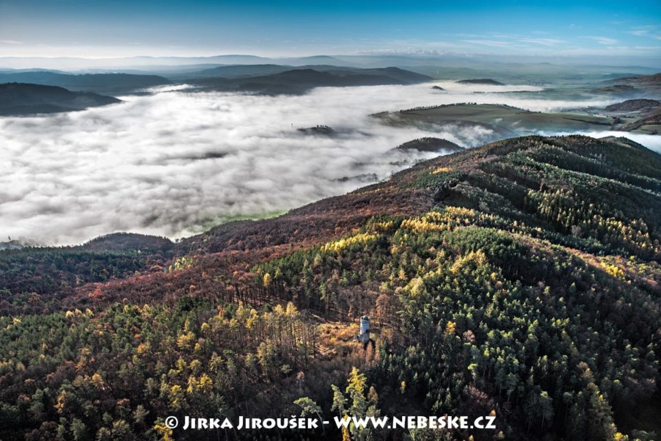 Rozhledna Děd nad Berounem J2564