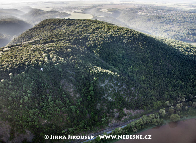 Oppidum Závist (hradiště Lhota-Točná) J2456