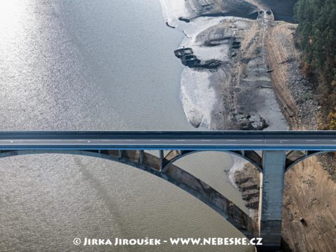 Zbytky původního mostu, Podolsko, 2019 J2816