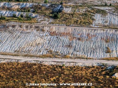 Hrana dolu mezi Kadaní a Chomutovem J3419