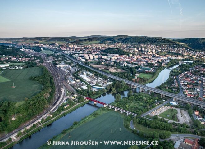 Beroun a Berounka a dálnice J4001