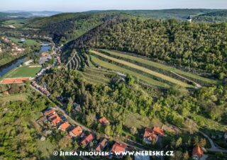 Výzkumná stanice vinařská Karlštejn J4114