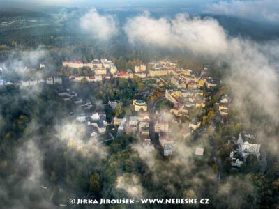 Mariánské Lázně zamlžené J5442