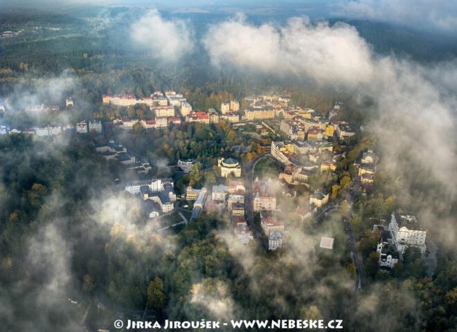 Mariánské Lázně zamlžené J5442