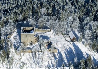 Vítkův Hrádek v zimě 2015 J5487