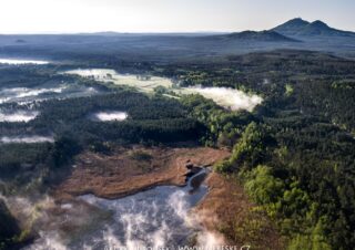 Máchovo jezero a Bezděz J5354