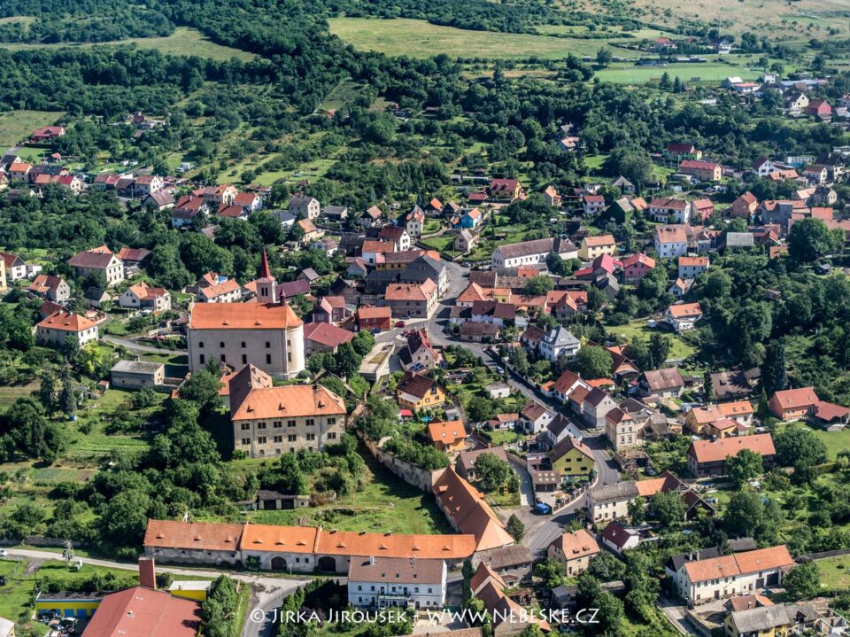 Žitenice zámek 2016 J5376