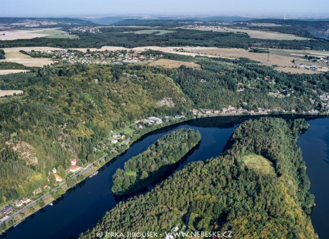 Ostrov Vltava Davle 2016 J5478