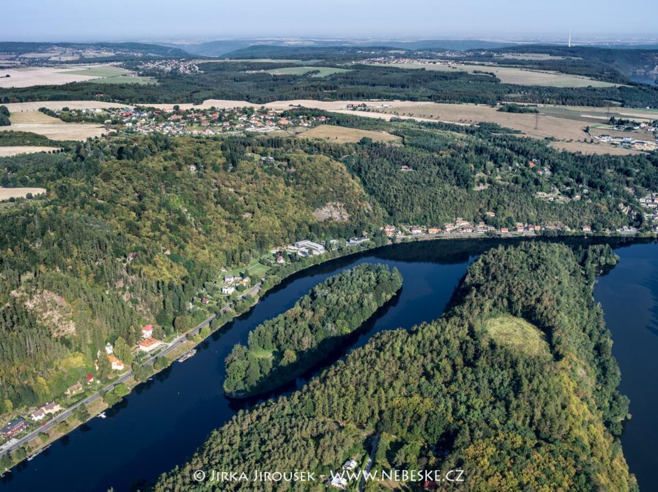Ostrov Vltava Davle 2016 J5478
