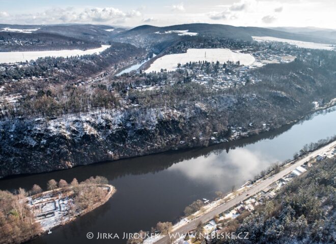 Ostrov Vltava Hradištko 2018 J5479