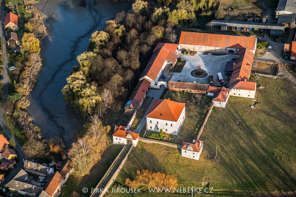 Tvrz Křepenice 2021 Jakub Krčín J5344