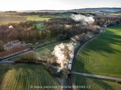 Zadní Poříčí a parní vlak 2022 J5482