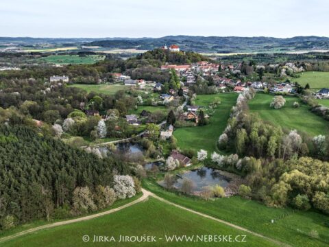 Jarní Vysoký Chlumec skanzen J5369