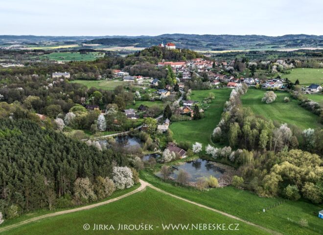 Jarní Vysoký Chlumec skanzen J5369