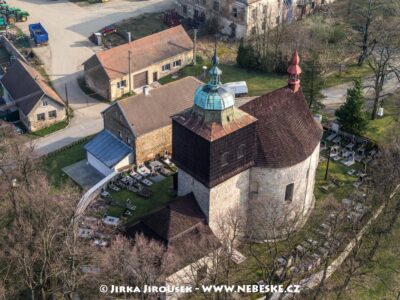 Pravonín kostel 2014 J5591