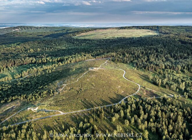 Dopadová plocha Jordán a vzadu Tok 2016 J5581