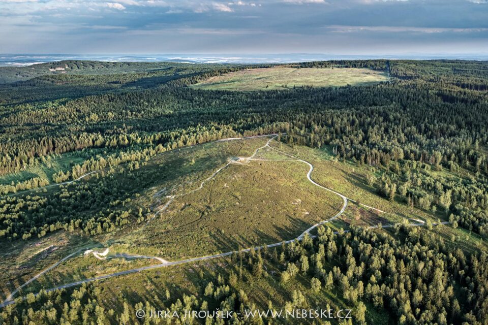 Dopadová plocha Jordán a vzadu Tok 2016 J5581