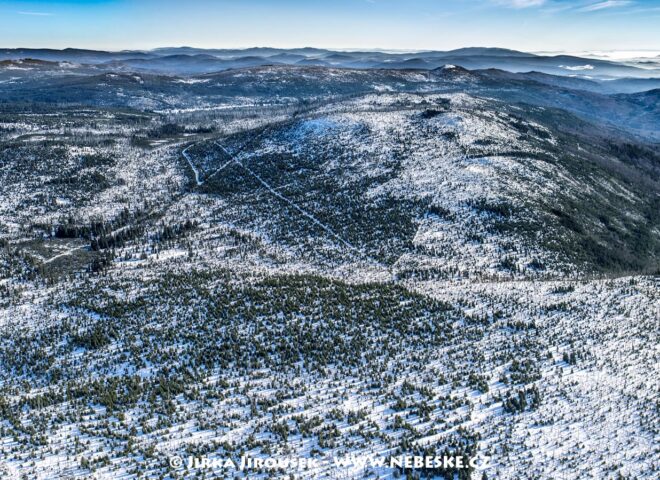 Mezi Poledníkem a Luzným hřeben 2016 J5639