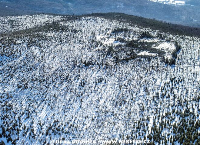 Vrcholové slatě J5641