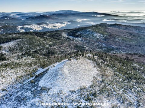 Luzný 2016 zima bílá J5642