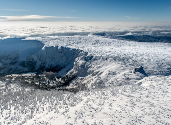Labská bouda v zimě 2019 J5572