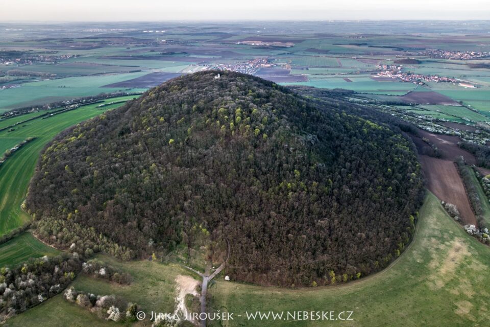 Říp jaro 2020 J5526