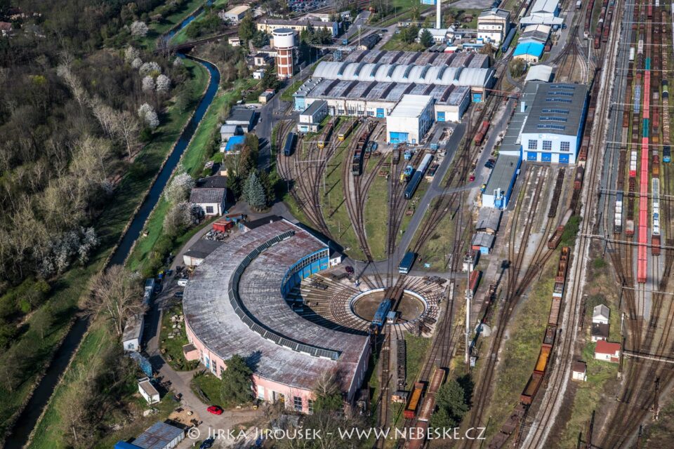 Nymburk nádraží točna 2020 J5534