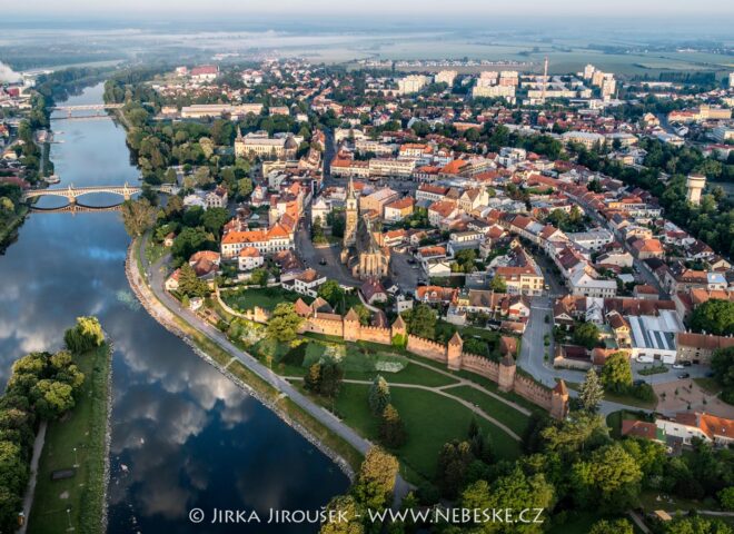 Nymburk Labe hradby J5540